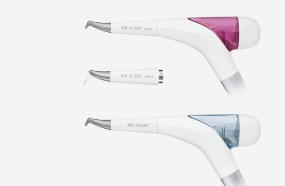 汚れを強力に除去するのにダメージが少ない優しいパウダークリーニング